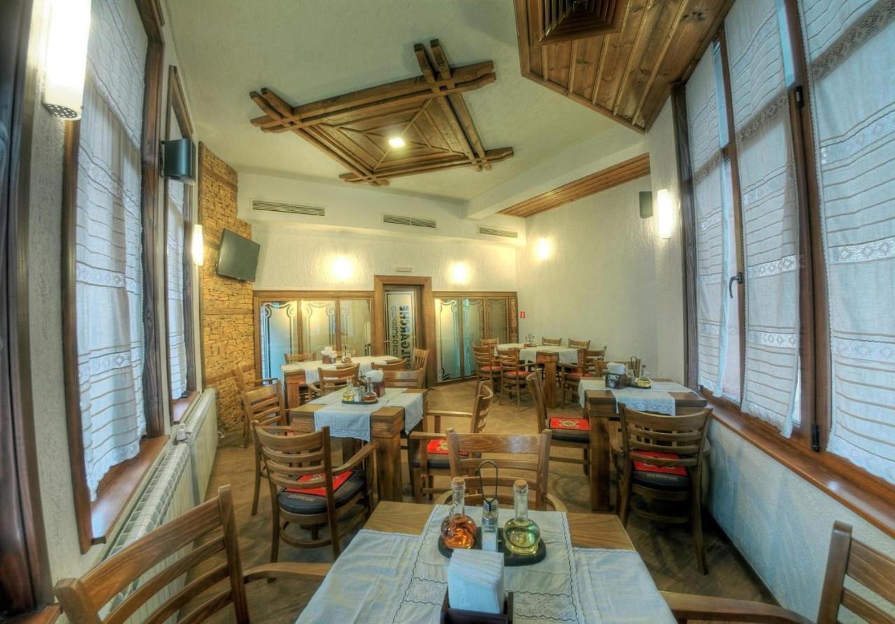Българче Хотел - Ресторант Smolyan Exteriör bild
